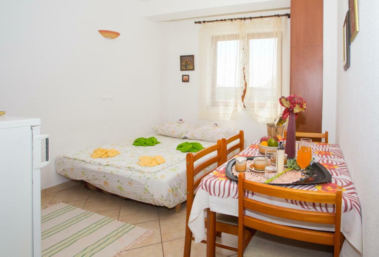 Apartments Mihic Makarska Dış mekan fotoğraf