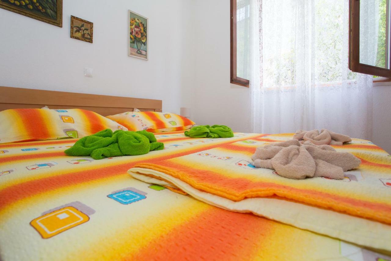 Apartments Mihic Makarska Dış mekan fotoğraf